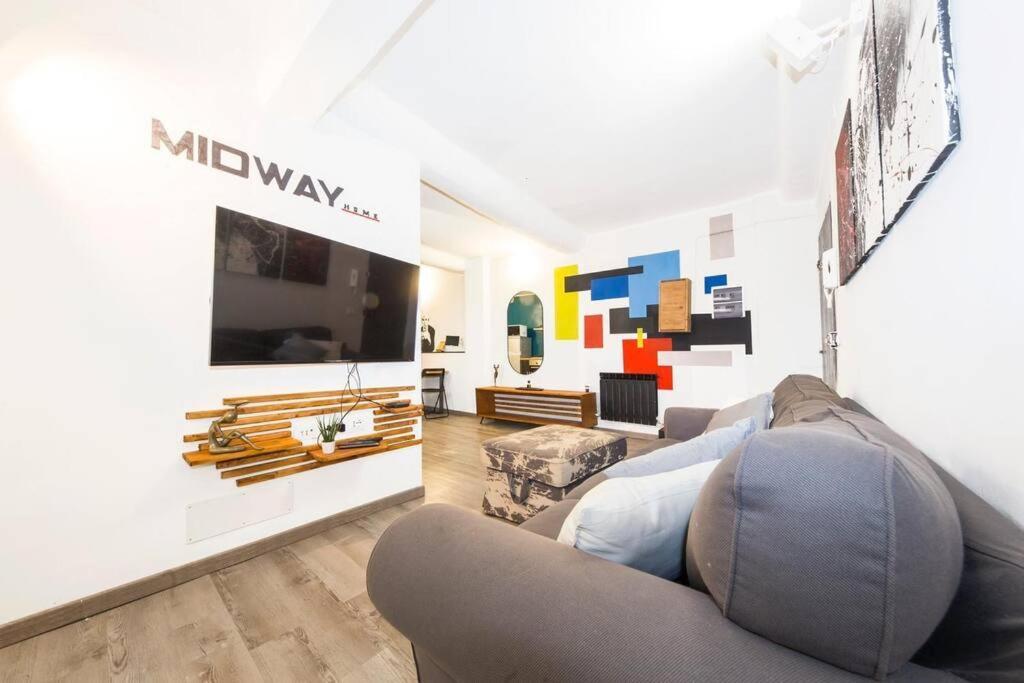 Midway Home, Nel Centro Storico Di Genova Exteriör bild